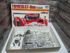 Tamiya Toyota GT-One TSO20 Sports Car Plastic Model Kit