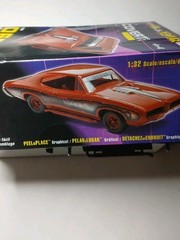 Vintage MONOGRAM REVELL 1/32 Snap-tite ’68 GTO JUDGE model kit THE PUNISHER