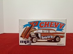 MPC 1957 Chevy Flip Nose Spirit of 57 MPC904 1/25 Scale