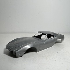 Revell H-1297 Corvette Sting Ray 1/32 Scale Vintage Model Kit Partially Built