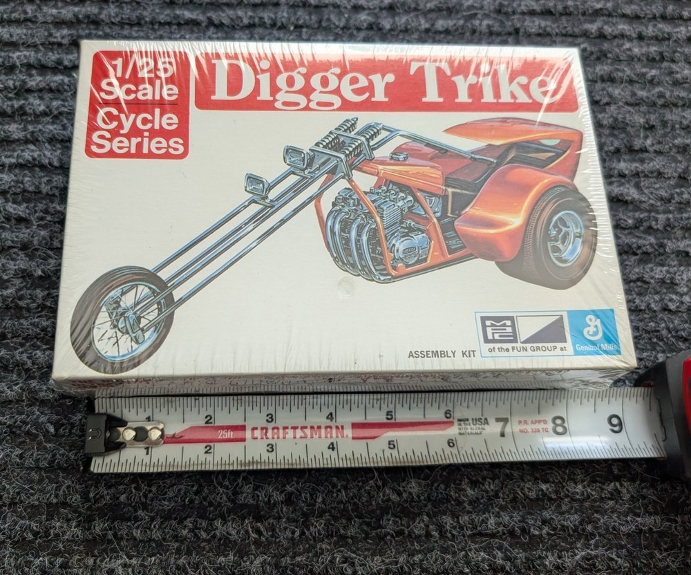 MPC DIGGER TRIKE 1/25th scale Model Kit Original Vintage Motorcycle SEALED