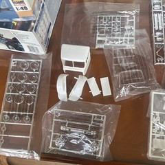 AMT Autocar A64B Tractor Truck Model Kit 1:25 Plastic Unassembled Not Painted