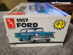 Vintage Issue AMT 1957 Ford Fairlane model kit Factory Sealed! 1/25