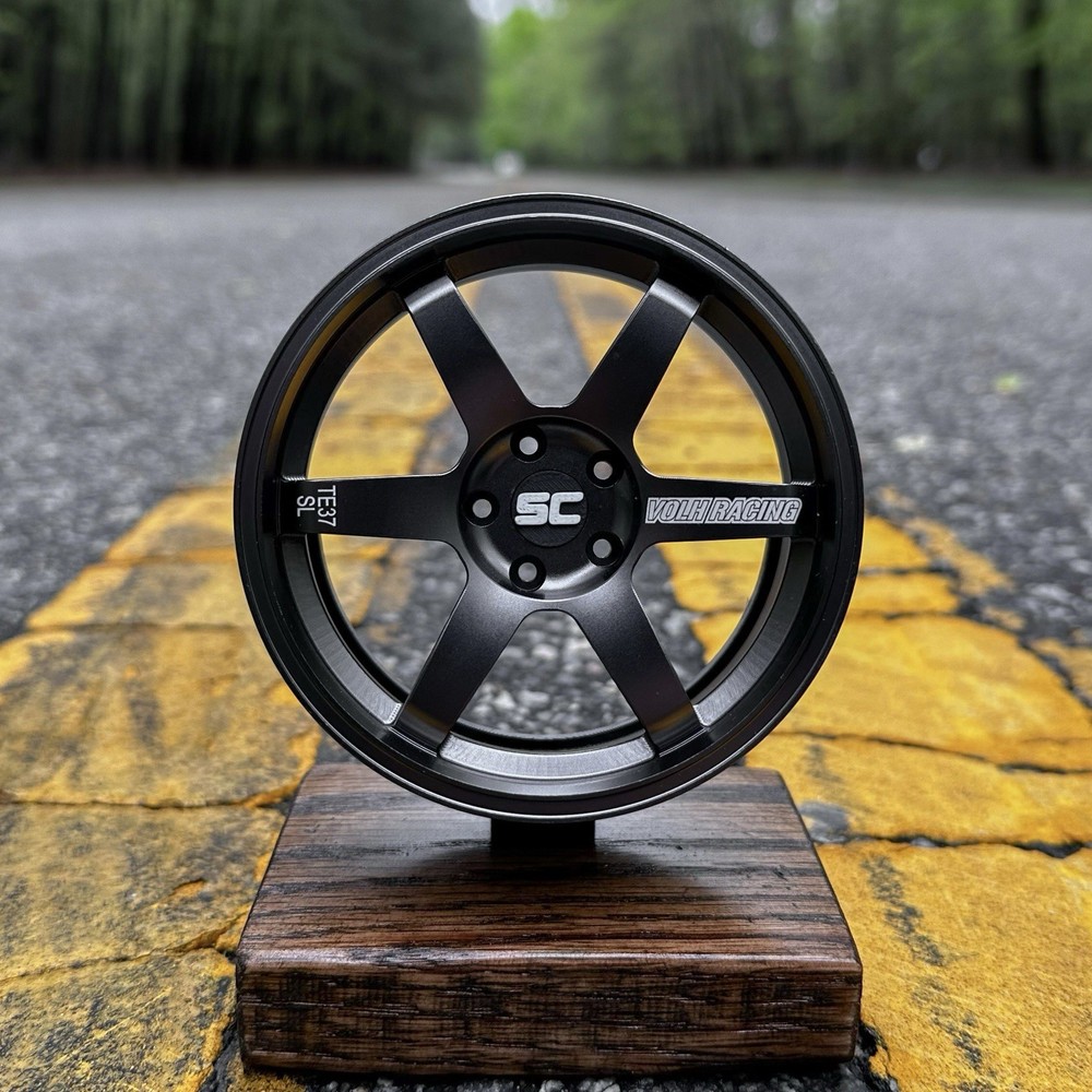 1/5 Scale Aluminum TE37-Style Wheel Display | With Hardwood Stand (Gray)