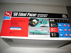 NEW AMT 1958 EDSEL PACER WITH CONTINENTAL KIT & FENDER SKIRTS 1/25TH KIT #30033