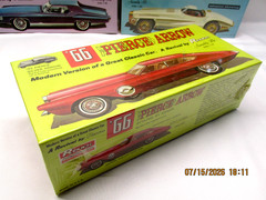 Vintage 1/25 Renwal Revival Series ’66 Pierce Arrow FACTORY SEALED !