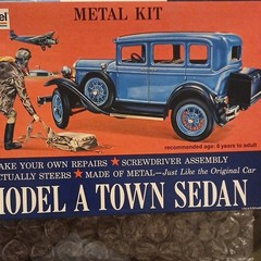 Gabriel Metal Model Kit – Model A Town Sedan Blue Screwdriver Assembly Steers