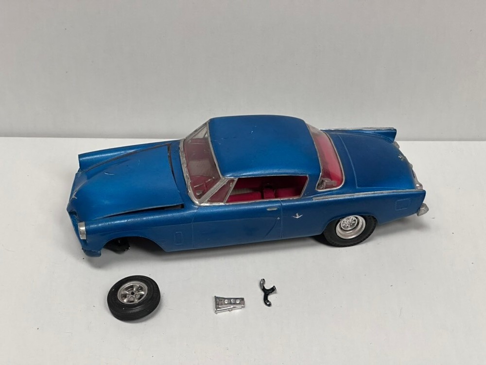 1953 Studebaker Hemi Arden Custom Built Model Kit 1:24 Vintage