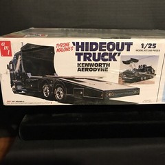AMT 1158/06 TYRONE MALONE’S KENWORTH AERODYNE “HIDEOUT TRUCK” MODEL KIT-NIB