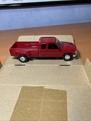 AMT ERTL 1:25 1996 Chevrolet C-3500 Dooley Dealer Promo Model (Victory Red)