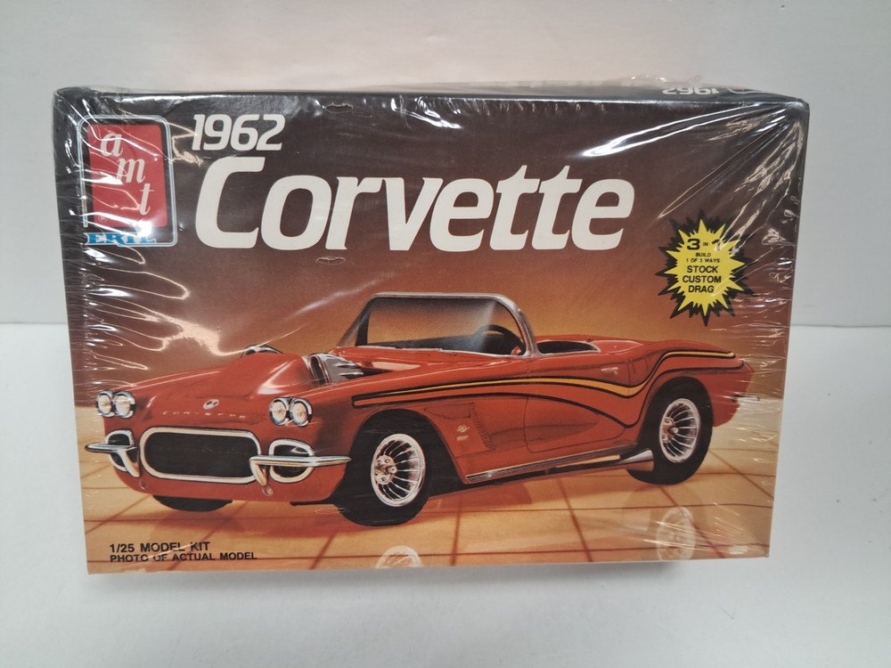 AMT ERTL 1/25 – 1962 CORVETTE 3 IN 1 – Plastic Model Kit – 6521 – New