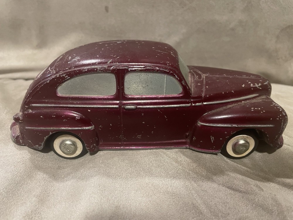 Master Caster 1948 Ford TUDOR Pot Metal Promotional Model Car