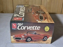 Vintage 1/25 AMT ERTL 1962 CORVETTE 3 in 1 CUSTOMIZING KIT FACTORY SEALED 1986