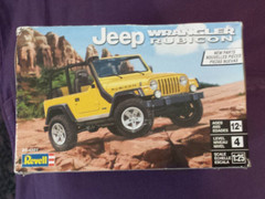 Revell Jeep Wrangler Rubicon 1:25 Scale Plastic Model Kit 85-4501 – Opened Box