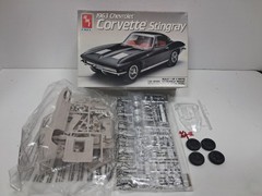 AMT ERTL 1/25 – 1963 CHEVROLET CORVETTE STINGRAY – Model Kit – 6520 – NIB – 1989