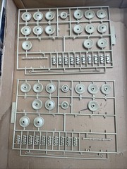 Panther G – 1/24 Scale Bandai Assembly & Paint Started, Rough Box, Please Read