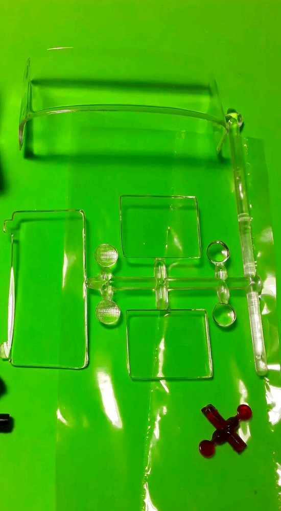Mack DM800 Heavy Duty 1/25 Glass Windshield MPC Semi Truck Parts