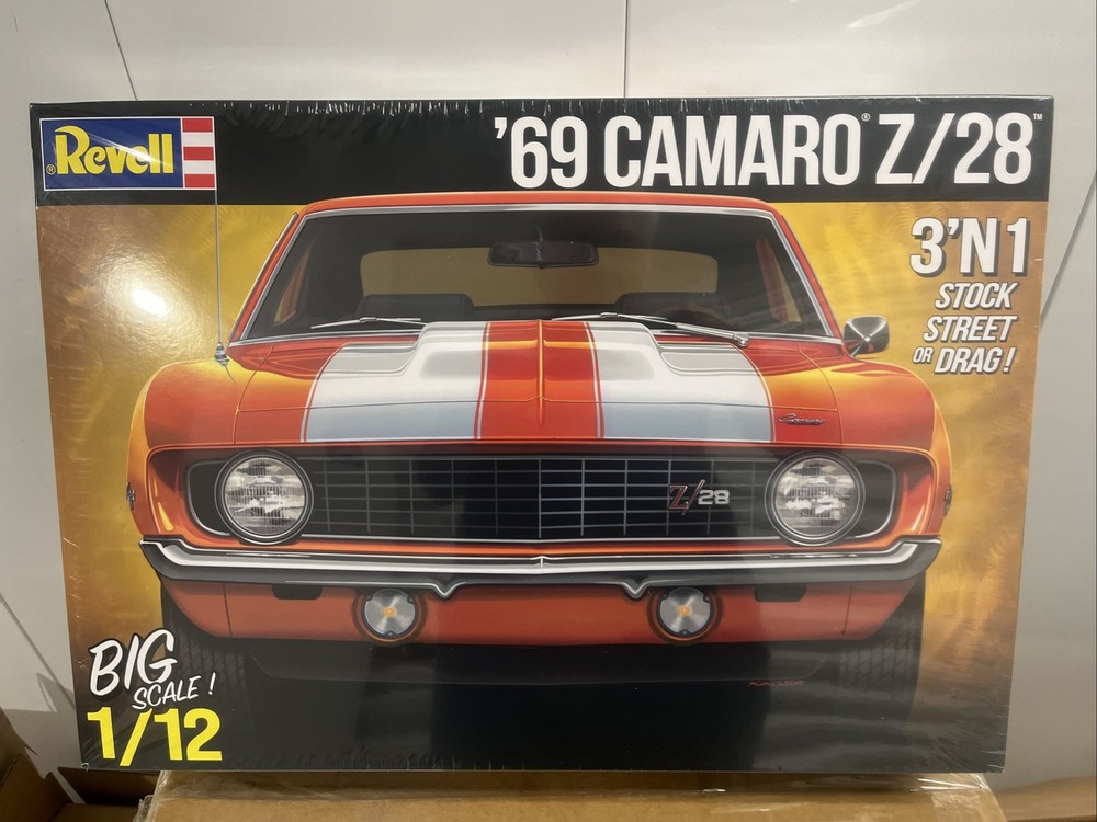 1/12 Revell Germany #12812 1969 Camaro Z/28 3’in1 Stock, Street Or Drag!
