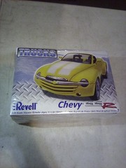 A7E Revell Trucks Chevy SSR Model Kit # 85-7206 Factory Sealed 1:25