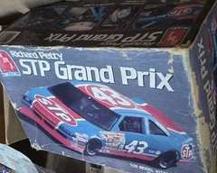 Richard Petty STP Grand Prix 1/25 Model Kit by AMT ERTL Incomplete Missing Wheel