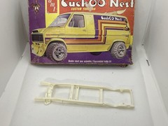 1/24 Scale Frame For Cuckoo Nest Ford Van Ford Van Model Kit