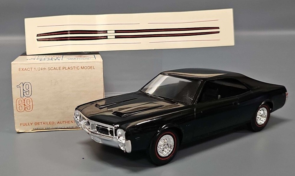 1969 Jo-Han AMC Javelin SST Dealership Promo in Black w/ Original Box and Decals