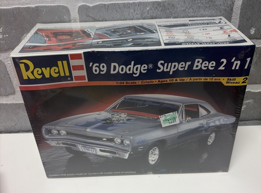 Revell 1:24 ’69 Dodge Super Bee 2’n 1 Plastic Car Model Kit Skill 2 “Sealed” NIB