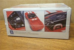 REVELL CHEVY SSR TRUCK MODEL KIT #858-4052 1/25 SCALE