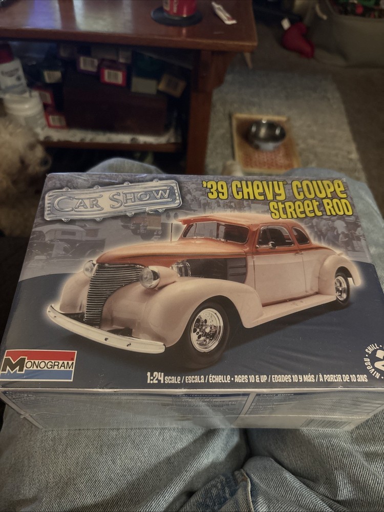 Monogram Car Show ’39 Chevy Coupe Street Rod 1:24 Sealed New