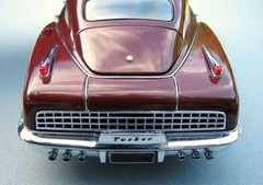 Tucker Built Vintage Classic Dream Concept 1:24 Promo Car Carousel RED Model