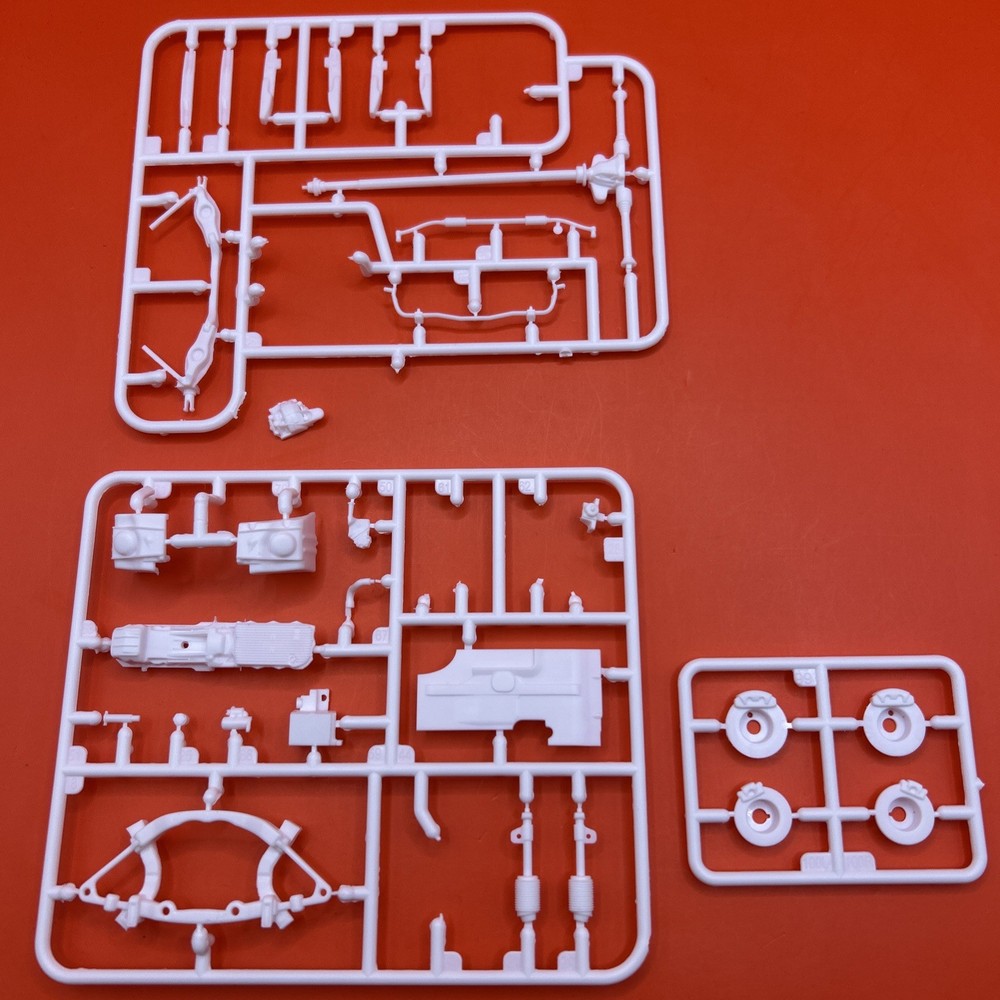 2021 Charger R/T AMT Suspension Brakes Shocks Arm Rests Model Parts 1:25 New 6