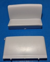 30 FORD WOODY STREET ROD STOCK INTERIOR – REVELL 2064 – MODEL CAR KIT PARTS LOT