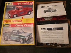 1:25 REVELL Twin Pack CHEVY STREET PICKUP 350 & 56 FORD F-100 Model Kit Trucks