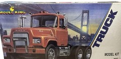 Mack DM 600 Truck Model King Model Kit 1/25 Scale By AMT Ertl 275 Pieces Limited
