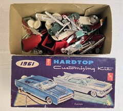 Vintage AMT 1961 Lincoln Continental K-421 Box & Huge 1/25 Model Parts Lot