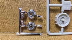 1967 Ford F-100 4 WD RIMS & HOLE IN CENTER CAPS 1:25 Moebius NEW Model PARTS