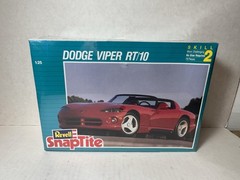 Revell Dodge Viper RT/10 1:25 Model Kit #6260 SnapTite 1992 NEW SEALED