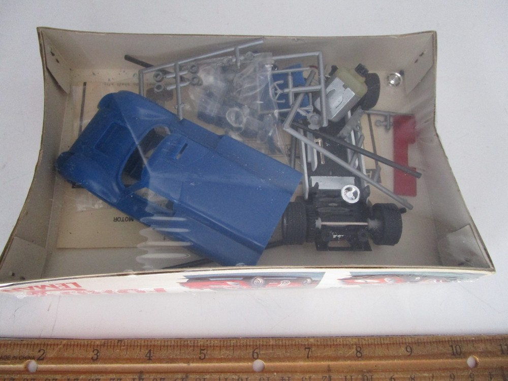 Vintage Bandai 1/32 Scale Ford J Kit No. 6203 Wind Up Motor Nearly Complete