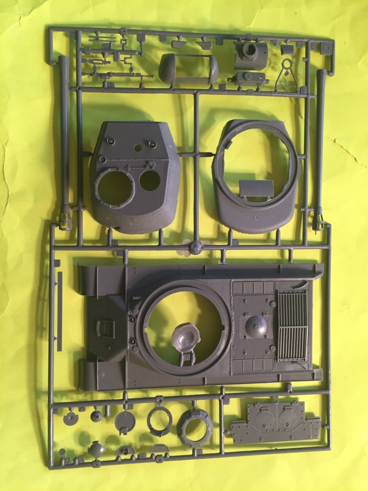 Zvezda Tank Parts Tree C – Made in Russia – Imported by Italeri S.P.A. Calderara