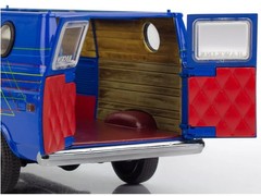 LEVEL 3 MODEL KIT 1977 GMC WSQK SQUAWK VAN STRANGER THINGS 1/25 BY REVELL 14578