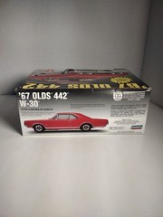 1997 Lindberg 1967 Olds 442 W-30 1/25 Model Car Kit Open Box with Sealed Bags