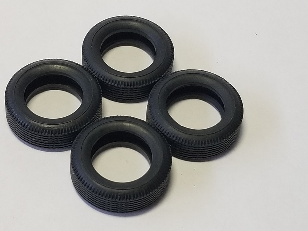 4 TIRES from 1964 Pontiac GTO Polar Lights 1:25 Model Kit 64