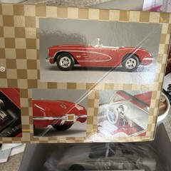 AMT 1960 Corvette Convertible Model Car Kit 1/25 Scale Open Box Sealed Parts