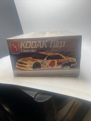 AMT ERTL #4 ERNIE IRVAN Kodak Film Chevrolet 1/25 NASCAR Model Kit NOS Sealed