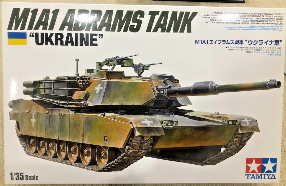 1/35 Ukrainian M1A1 Abrams MBT 2023 — Tamiya 25216