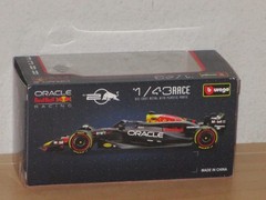 Bburago 2025 F1 Racing Oracle Red Bull Racing RB20 Verstappen #1 Car Perez 1:43