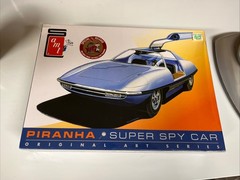 AMT #916 SPECIAL RELEASE 1/25 PIRANHA SUPER SPY CAR NEW IN ORIGINAL BOX