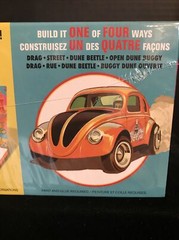 AMT 1284M/12 VOLKSWAGEN COCA-COLA “SUPERBUG GASSER” MODEL KIT-NIB-1/25 SCALE