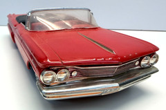 AMT 1:25 1960 Pontiac Bonneville Convertible Vintage John Klaver ProBuilt Model