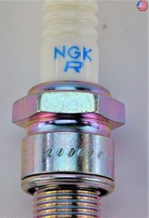 NGK BR8ES 10 Spark Plugs in box (5422) F C